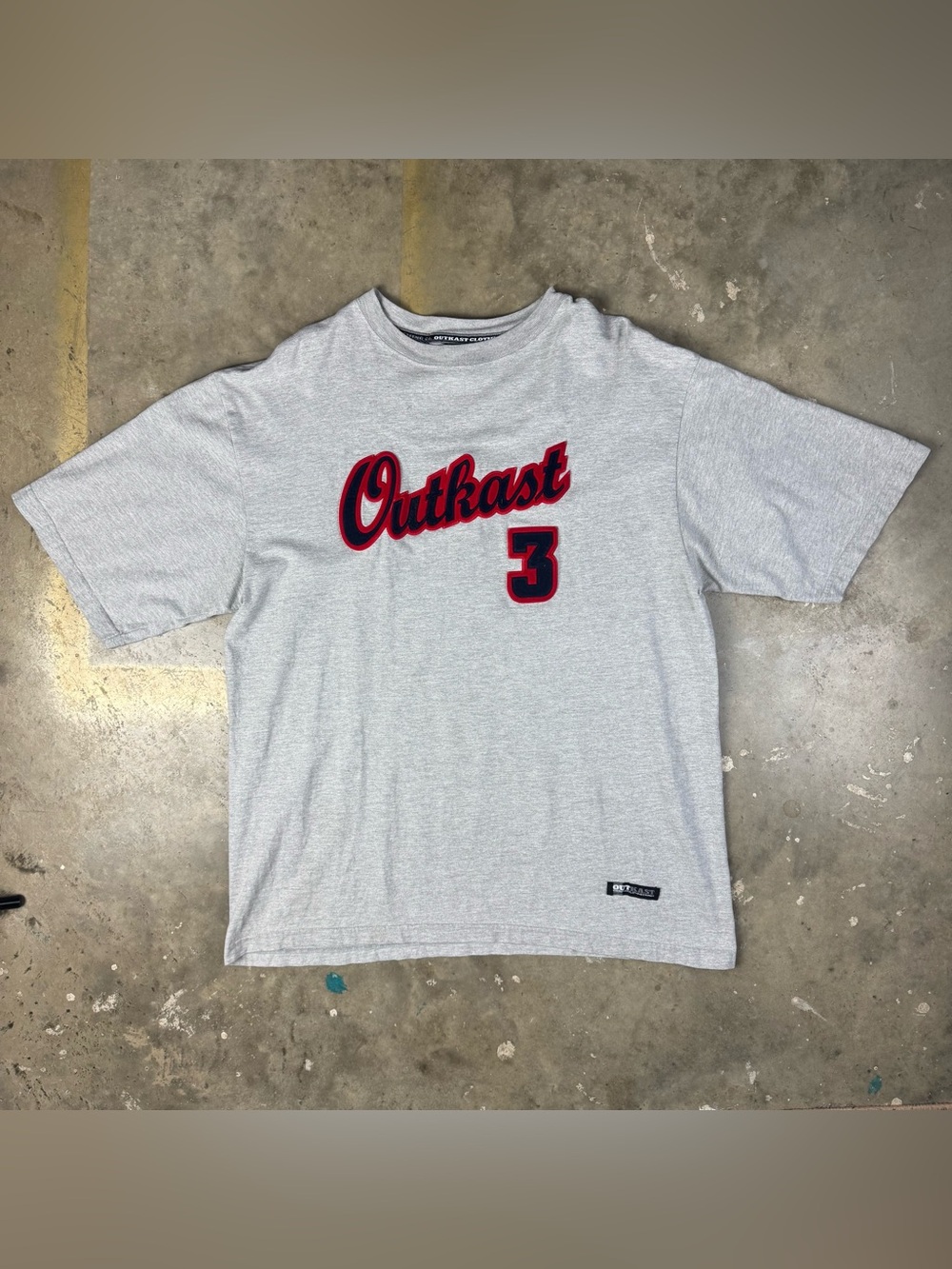 Vintage Outkast T-Shirt Size Large Y2K 2000s Hip Hop Streetwear Rap Tee Skater